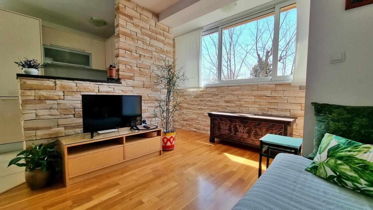 Apartment Tica Omiš Exterior foto