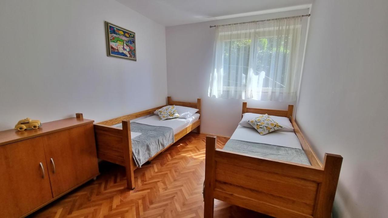 Apartment Tica Omiš Exterior foto